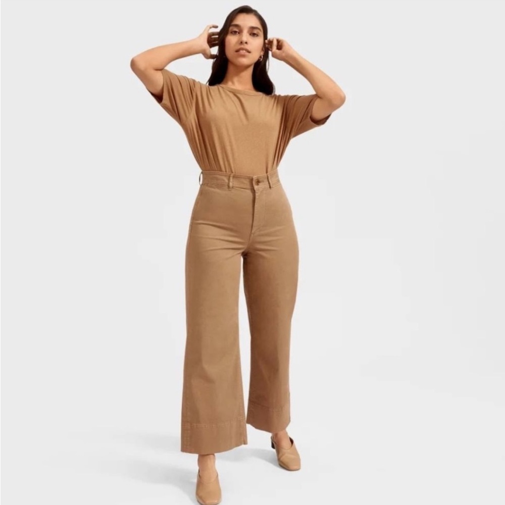 Everlane lightweight cotton wide leg crop chino tan